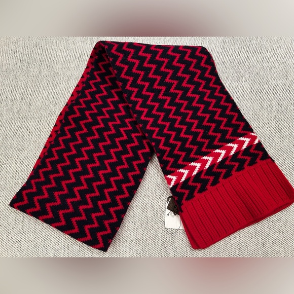 GUCCI Red/Navy zaggede Reversible Wool Knit Scarf - Authentic & with tags - Picture 3 of 5